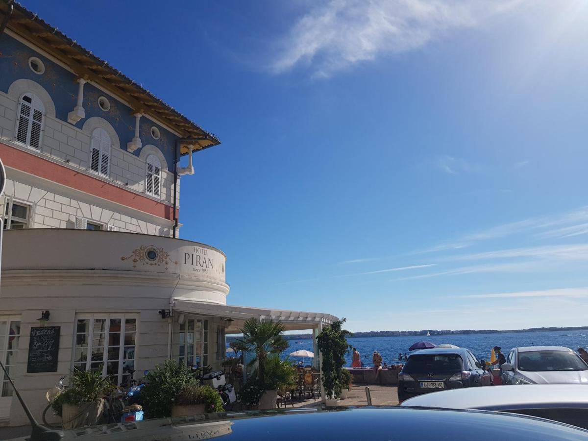 Apartma 1 And 2 Appartments Appartamento Pirano